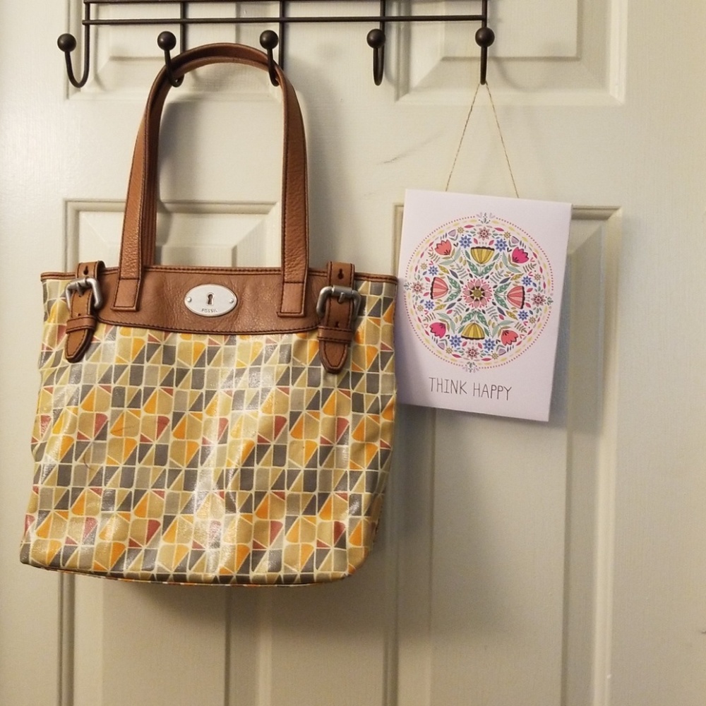 Fossil tote